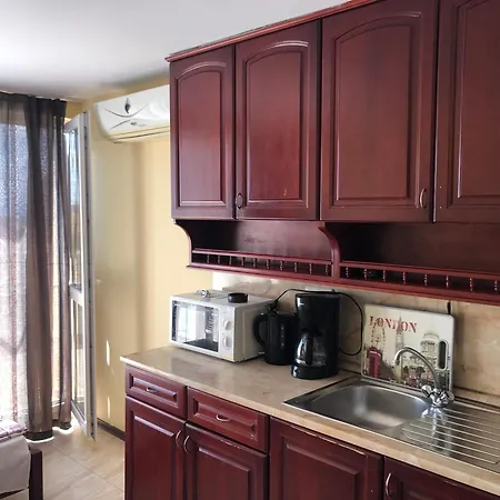 Apartman Marinela 1 *